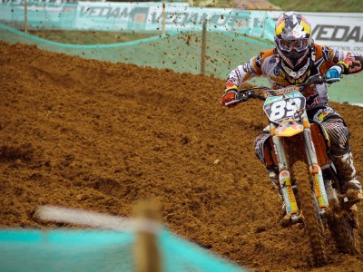 开云平台-三分如虹，跨国沸腾，库里第十季高光点燃德国球迷激情，库里第十季三分神射引爆德国，跨国篮球激情沸腾